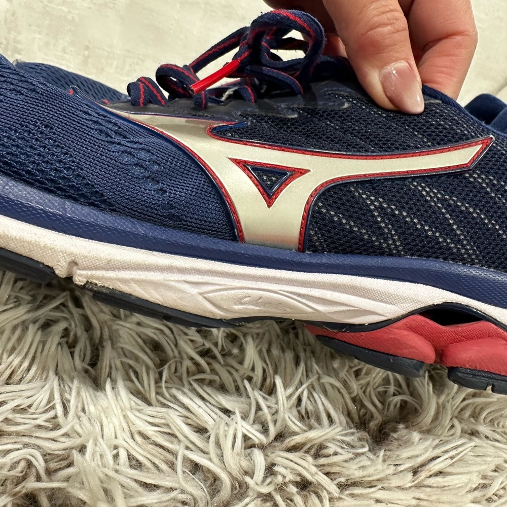 Mizuno Navy and Red Running Shoes